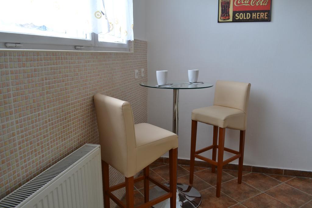 Serendipity Apartamento Pécs Exterior foto